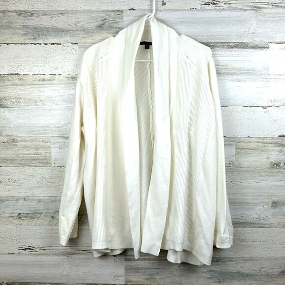 Cyrus Women’s Plus 1X White Soft Knit Pattern Long Sleeve Cardigan Sweater - Picture 1 of 13